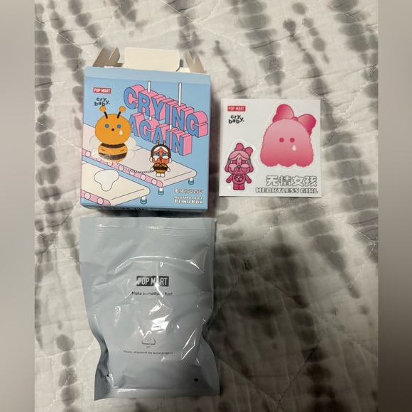 POP MART - Crybaby Crying Again Plush Badge - HEARTLESS GIRL unopened bag. - Picture 1 of 7